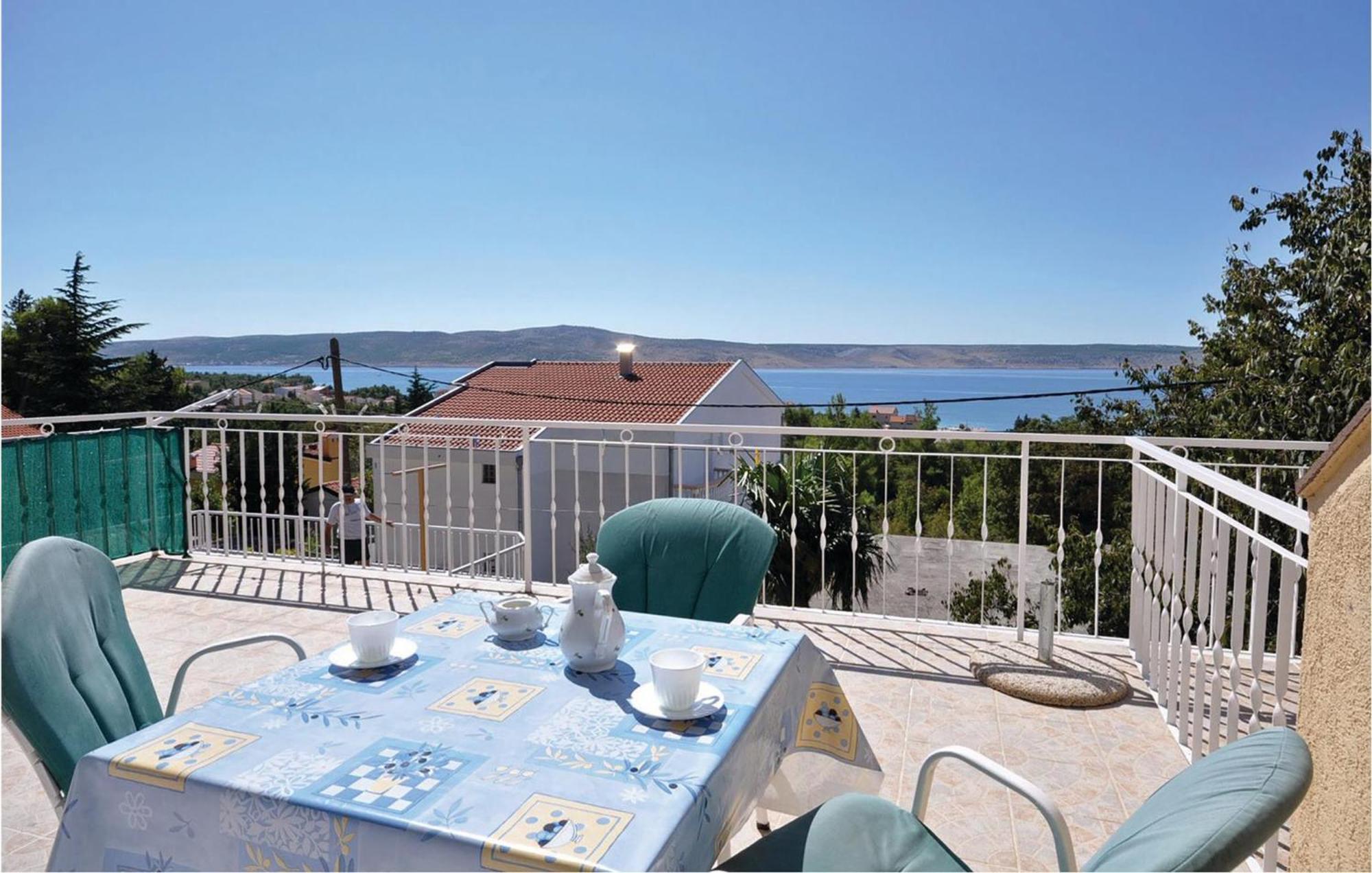 2 Bedroom Lovely Apartment In Starigrad Paklenica Exterior photo