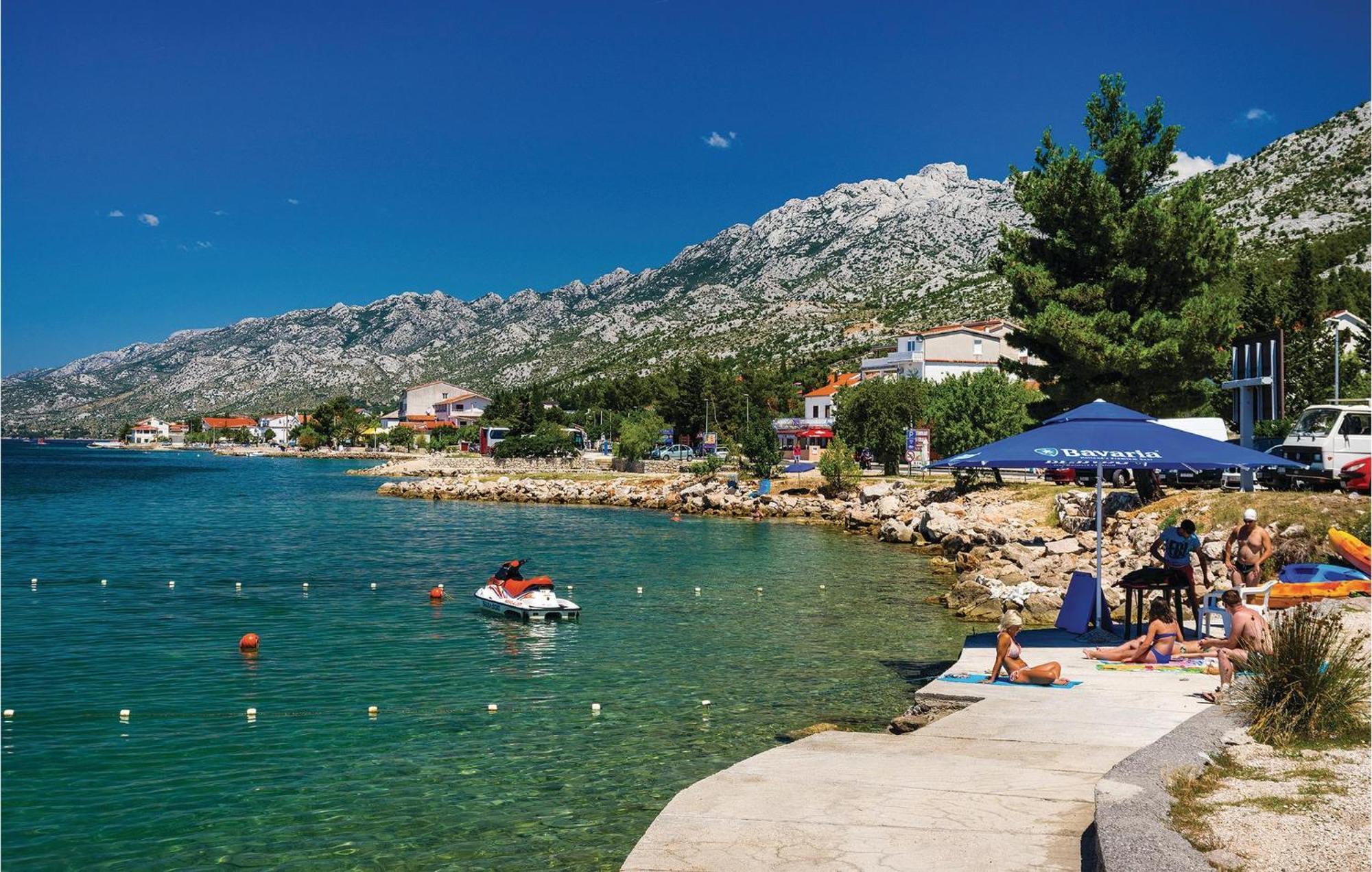2 Bedroom Lovely Apartment In Starigrad Paklenica Exterior photo